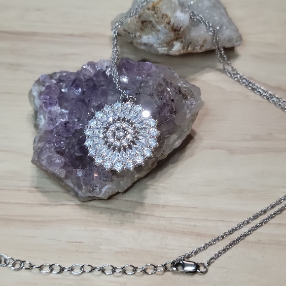 Bella Luce Sterling Circle Pendant - Picture 2 of 6